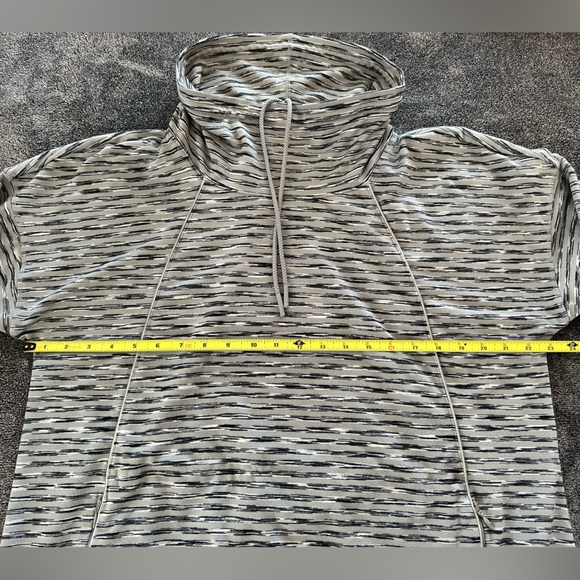 T by Talbots Women's Grey Space Dye Cowl Neck Sweatshirt, Zip Pockets, Size XLP - Picture 3 of 7